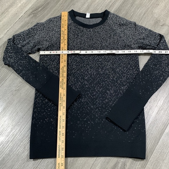 Lululemon Rest Less Pullover Shirt Long Sleeve Herringbone Thumbholes size 8 - Picture 11 of 13